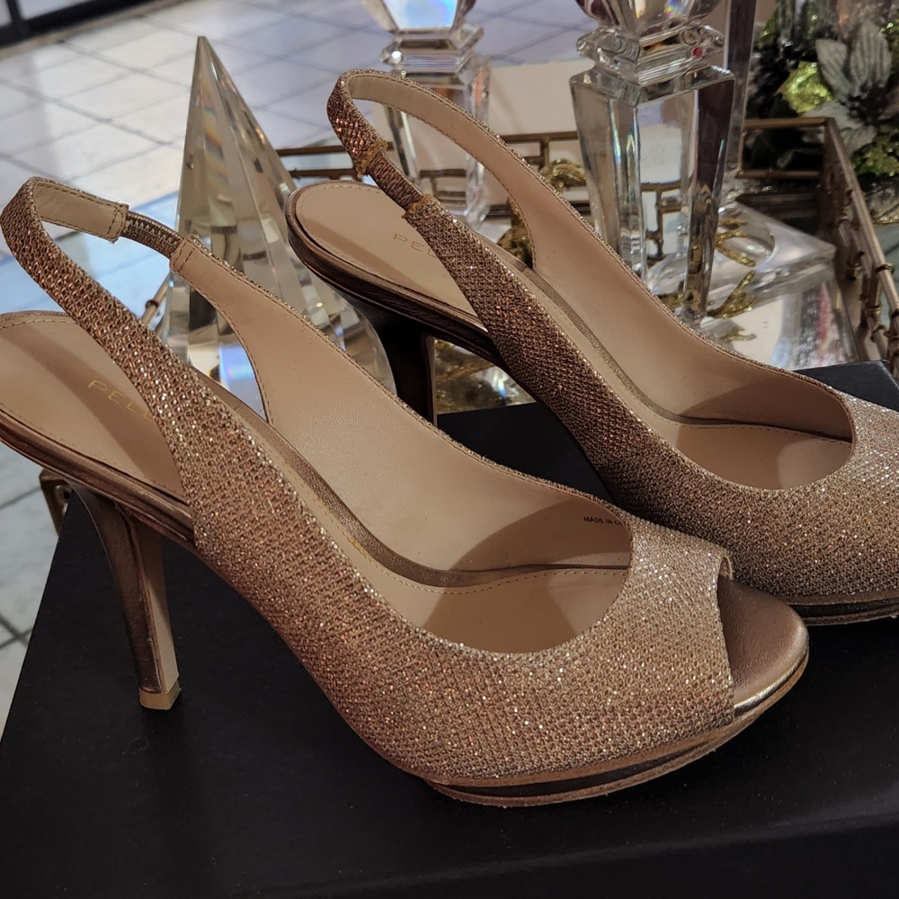 High heels shoes